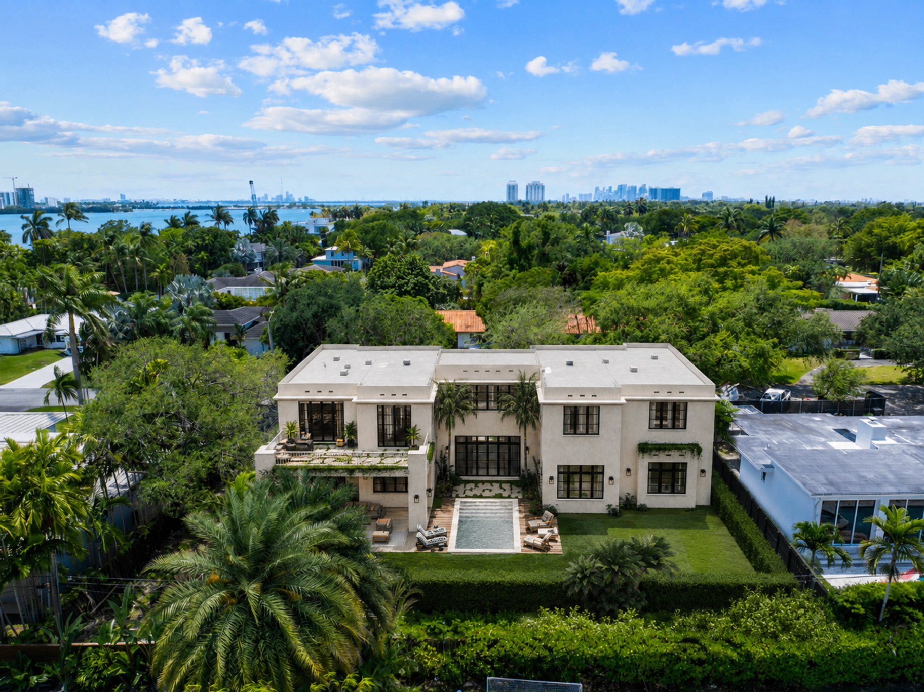 Miami Shores Residence exterior 3
